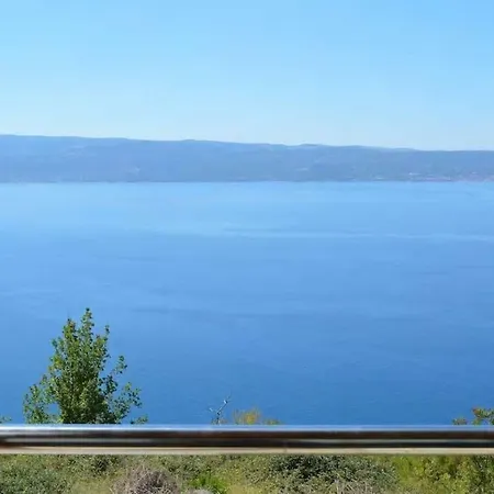 Villa The Double With Pool Is Located In Krilo Jasenice And Provides A Place For Jesenice (Split-Dalmatia)