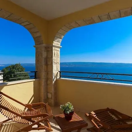 Villa The Double With Pool Is Located In Krilo Jasenice And Provides A Place For Jesenice (Split-Dalmatia)